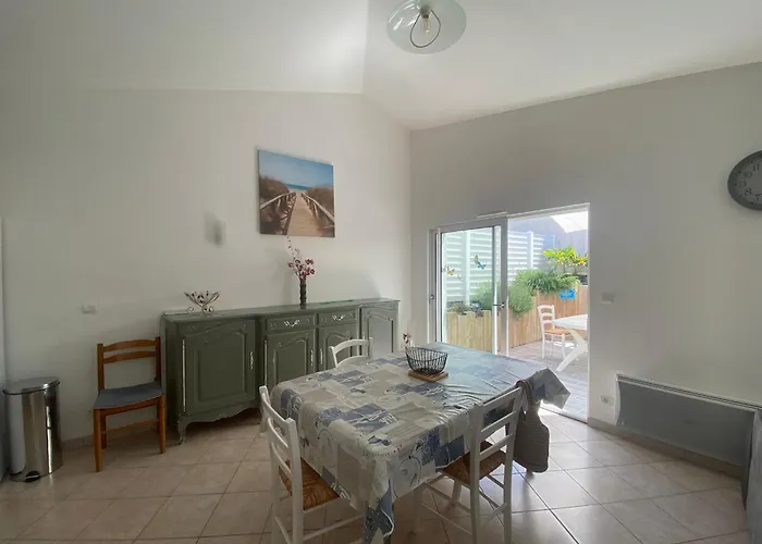 Maison élégante Proche Plage, Forêt, Avec Terrasse, 3 Chambres, Wifi Et Parkings - Fr-1-22-280 Hébergement de vacances La Tranche-sur-Mer