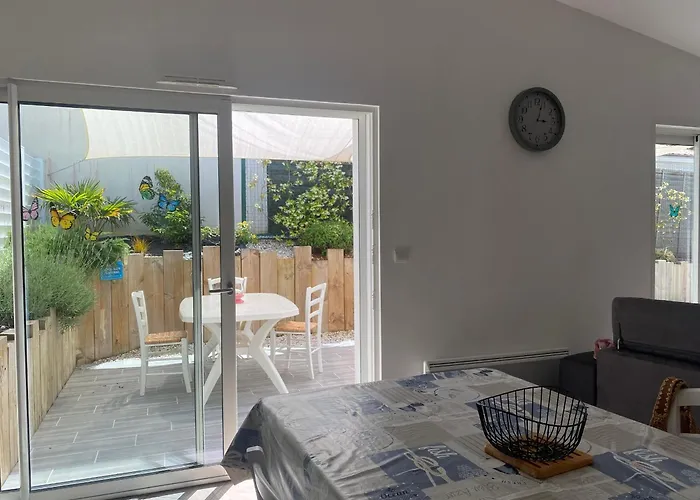 Maison élégante Proche Plage, Forêt, Avec Terrasse, 3 Chambres, Wifi Et Parkings - Fr-1-22-280 * La Tranche-sur-Mer