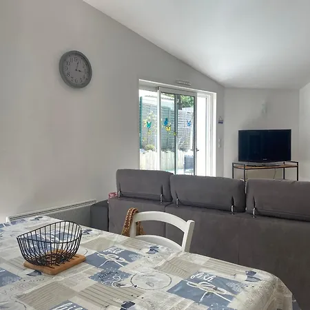 Maison Elegante Proche Plage, Foret, Avec Terrasse, 3 Chambres, Wifi Et Parkings - Fr-1-22-280 *